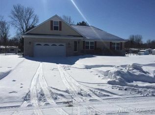 4047 Lancaster Dr, Fort Gratiot, MI 48059