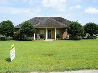 237 Superior Dr, Raceland, LA 70394