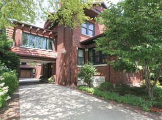 929 Fair Oaks Ave, Oak Park, IL 60302