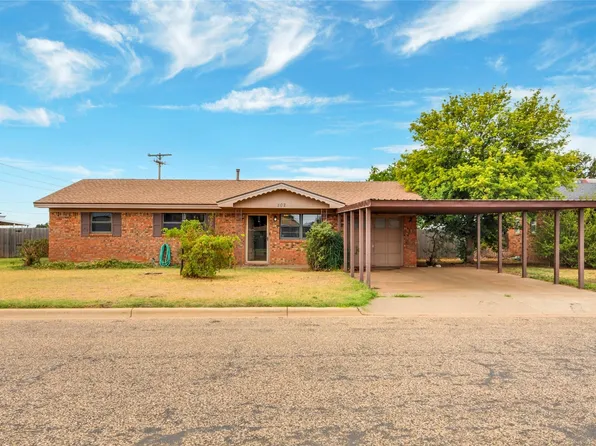 802 Ridgelea Dr, Bovina, TX 79009