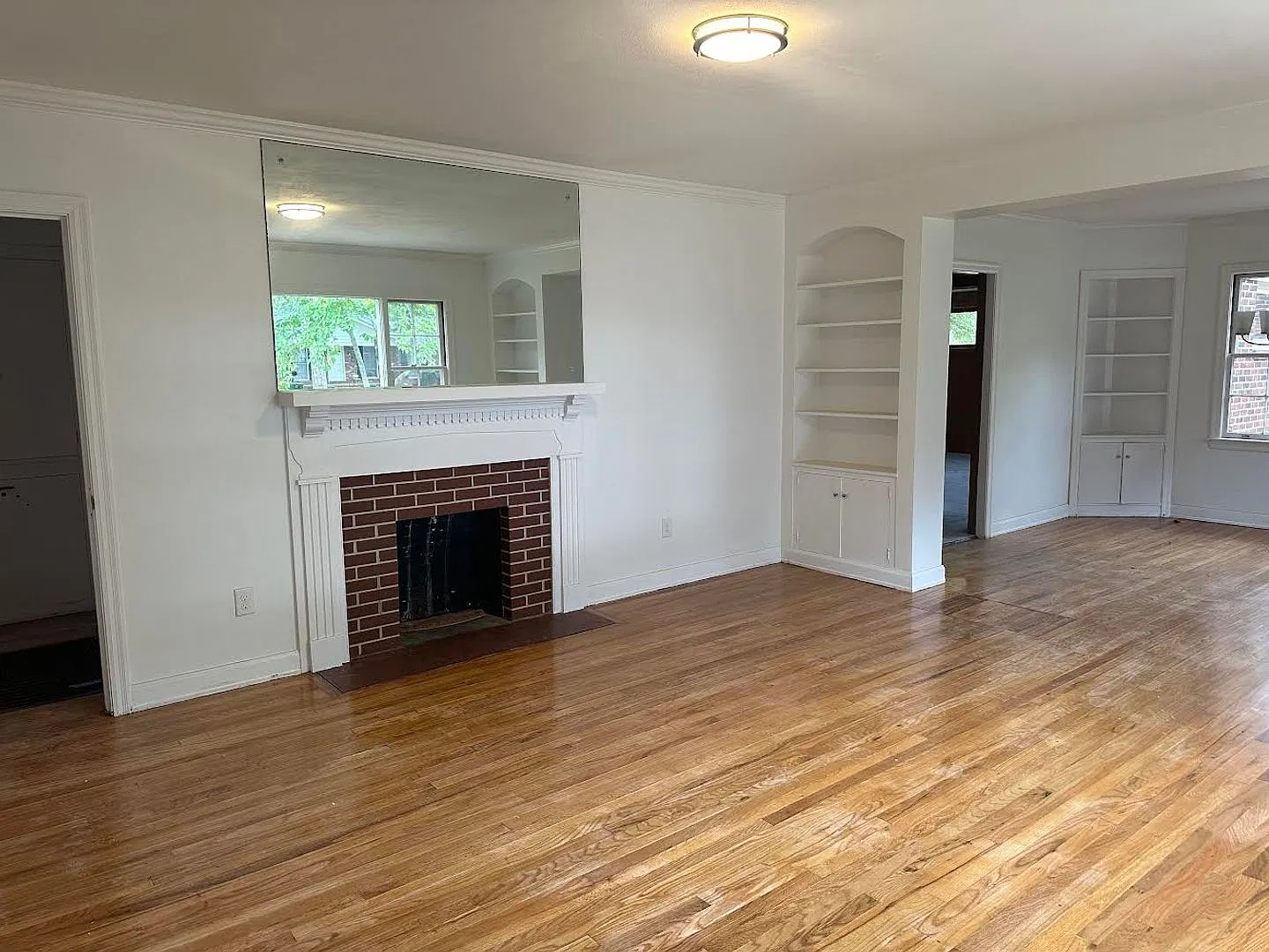 1515 4th Ave — Photo 3