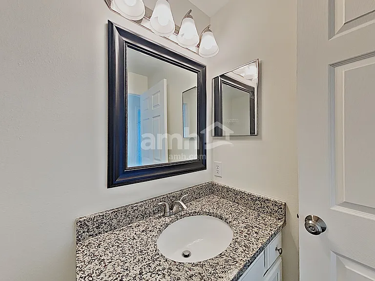 10311 Hunters Haven Blvd — Photo 9