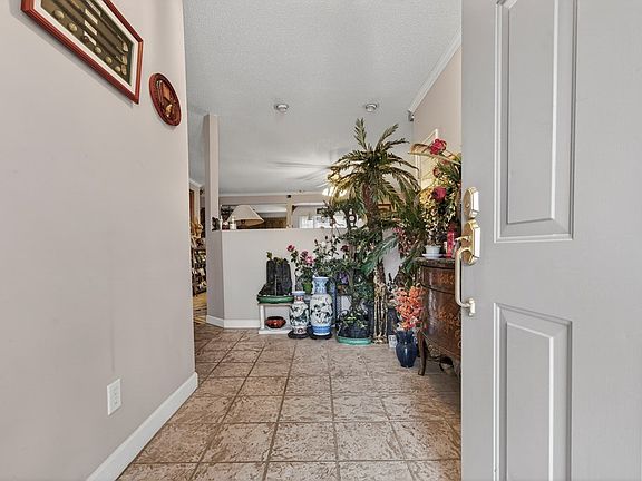 4th image of 103 Watercrest Dr