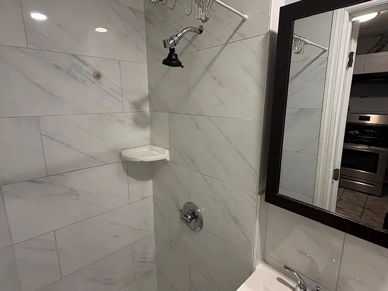 219 Magnolia Ave #3R — Photo 16