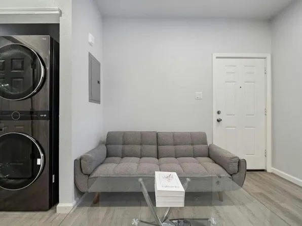 920 Avenue L #A, Galveston, TX 77550