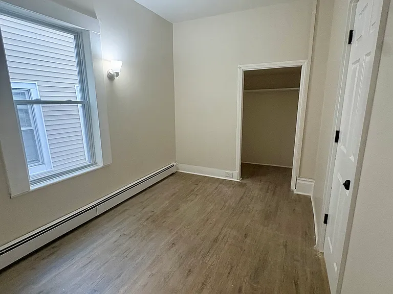 296 Saratoga St #1 — Photo 3