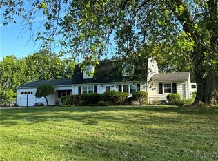 4214 Wilson Burt Rd, Wilson, NY 14172