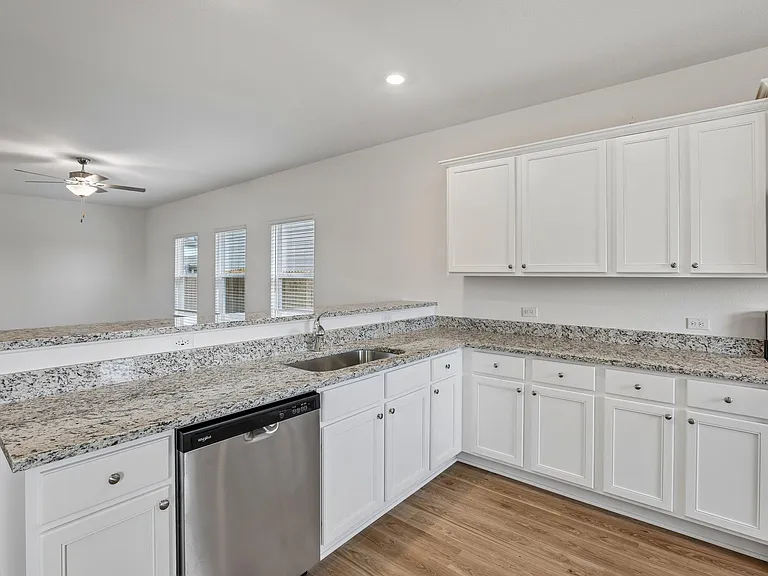 18400 Stellers Sea St — Photo 10