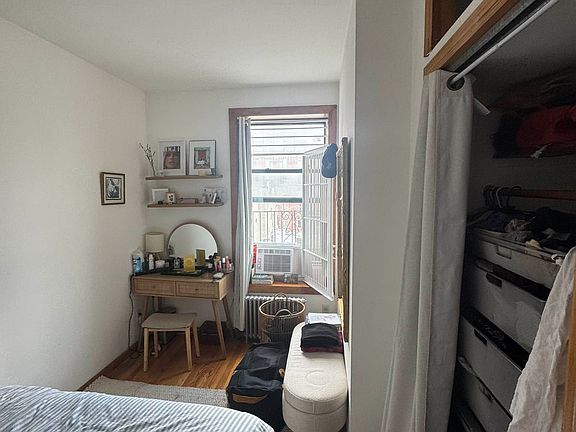 5th image of 530 E 13th St APT 37