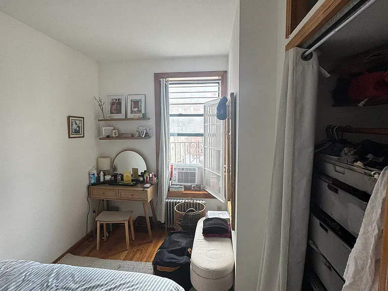 530 E 13th St #37 — Photo 5