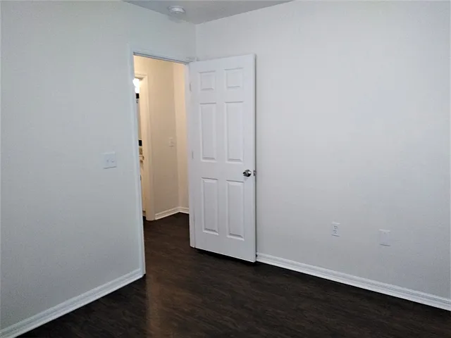 1443 Baythorn Dr — Photo 22