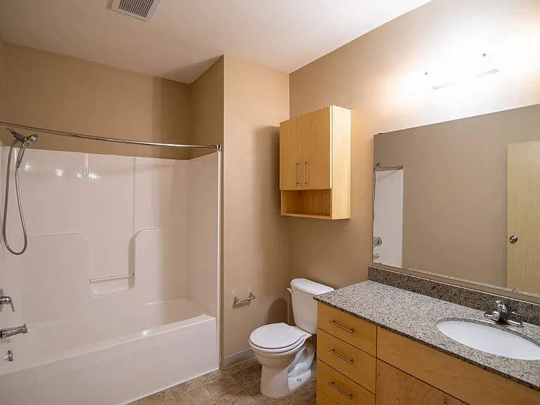 Mandan Place Apartments — Photo 6