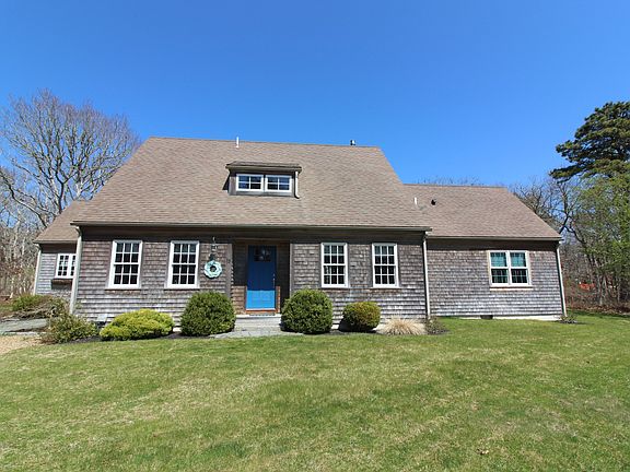 2nd image of 13 Hotchkiss Ln