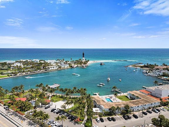 5th image of 2611 N Riverside Drive #304