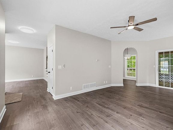 4th image of 1104 Havel Dr SW