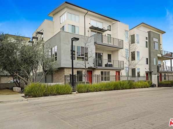19517 Cardigan Dr, Northridge, CA 91324