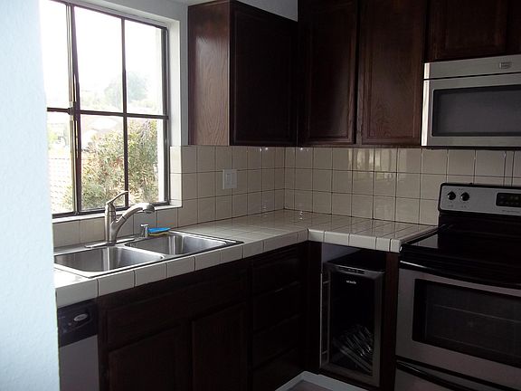 4th image of 1755 Pepper Dr