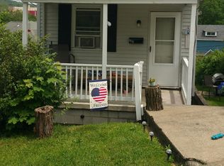 609 Wylie Ave, Jeannette, PA 15644