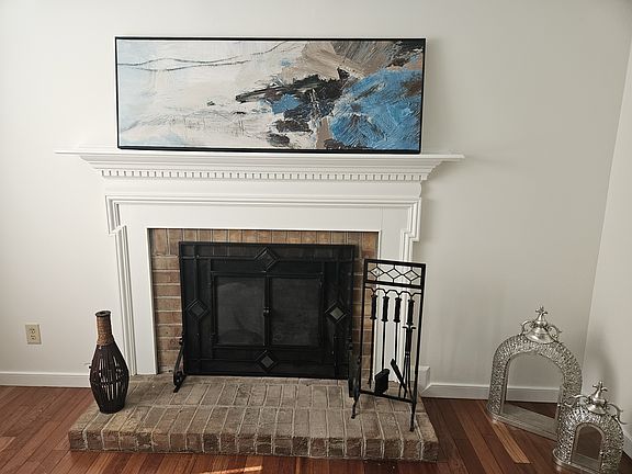 4th image of 803 Orangedale Ave