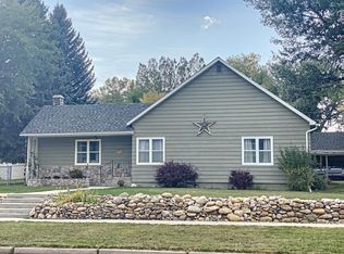 492 N Adams Ave, Buffalo, WY 82834