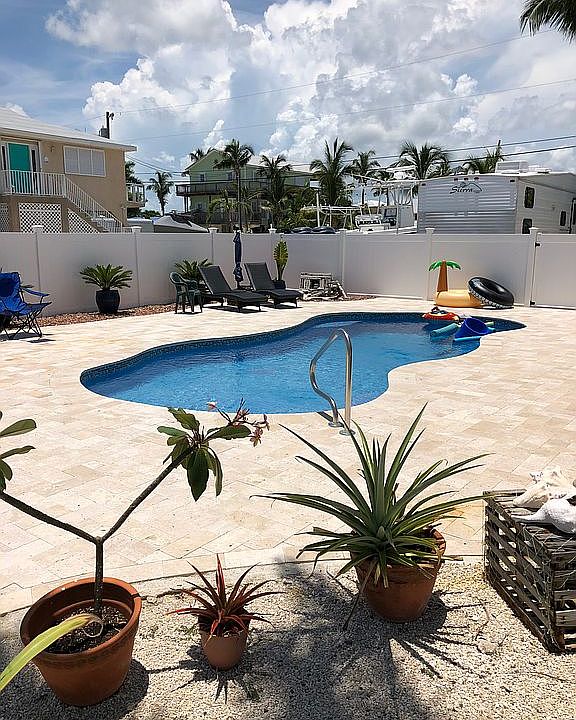 2nd image of 27454 Guadaloupe Ln