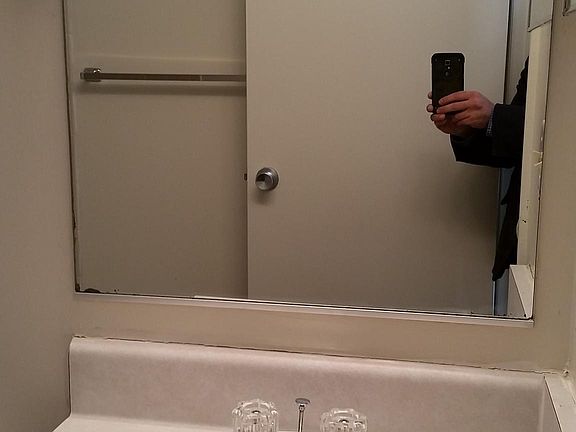 3rd image of 1513 Natalie Ln APT 103