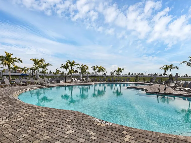 15716 Barefoot Beach Dr — Photo 49