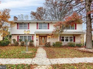 512 Lawrence Dr, Harrisburg, PA 17109