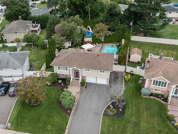 2nd image of 66 Harvest Lane