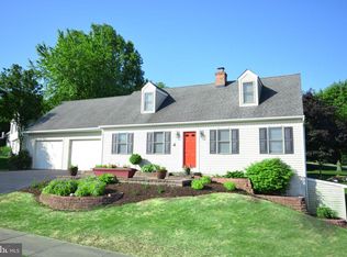 204 Aspen Ln, Lititz, PA 17543