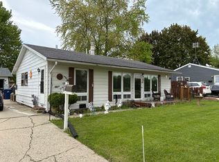 1937 Western Ave, Waukegan, IL 60087