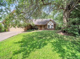 6529 S Irvington Ave, Tulsa, OK 74136