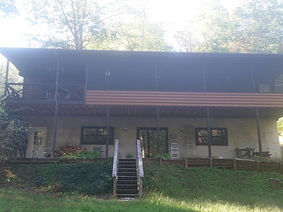 3rd image of 4514 White Oak Dr