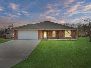 250 Roy Bridges Rd, Leesville, LA 71446