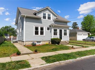 8 Parkman St, Providence, RI 02907