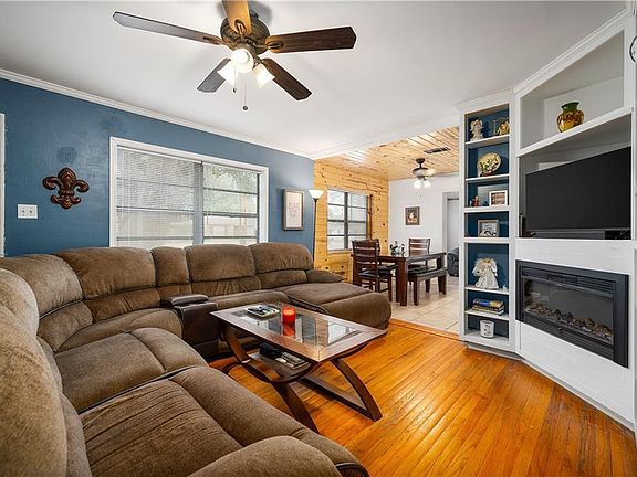 5th image of 1912 Shannon Rd