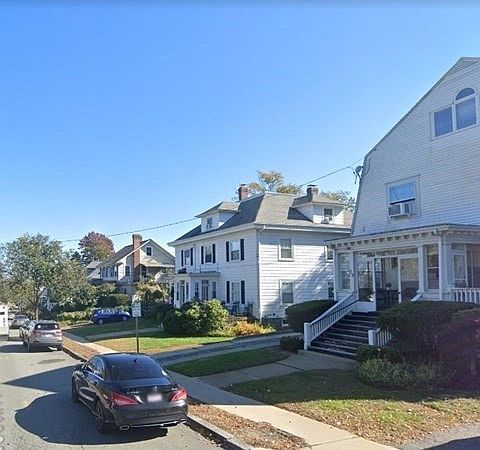 1st image of 33 Russell Park #0