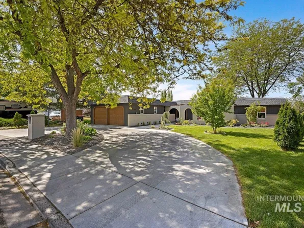 2174 Hillcrest Dr, Twin Falls, ID 83301