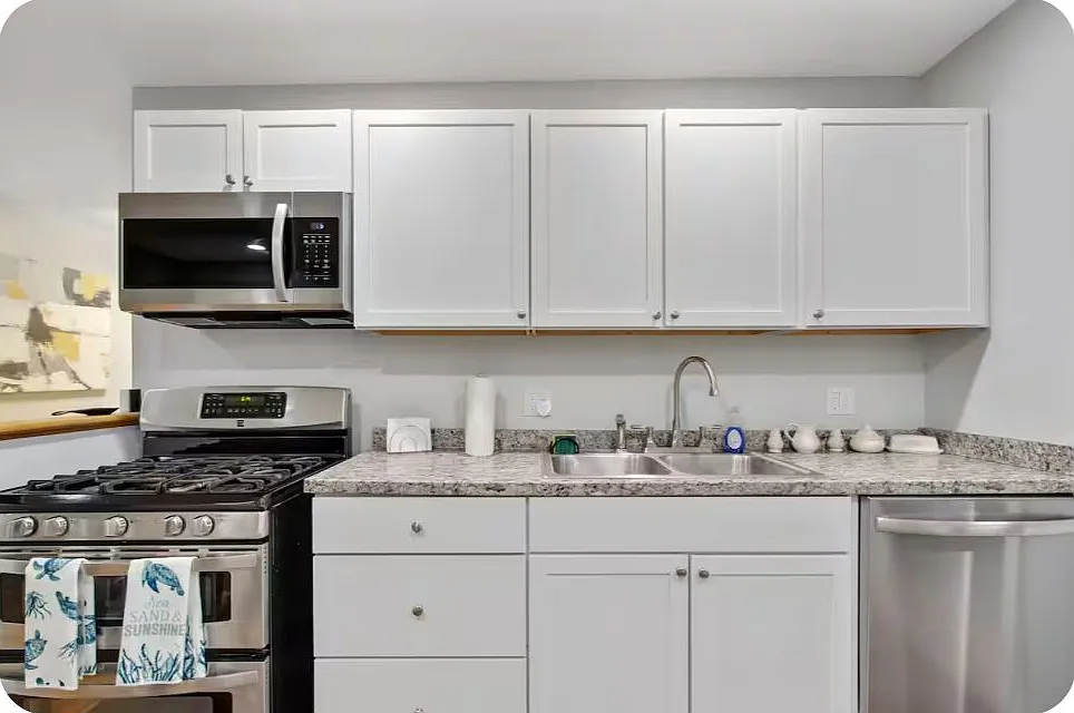 3786 Broadway St. Unit 4 — Photo 3