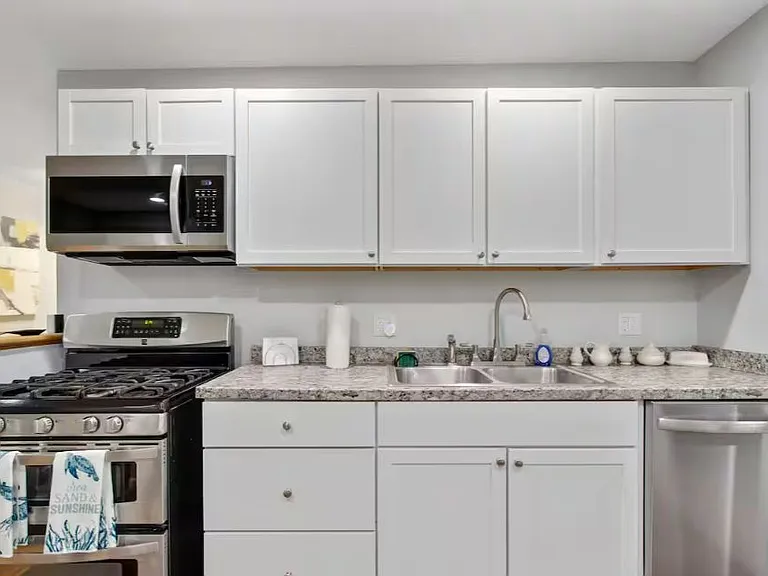 3786 Broadway St #4 — Photo 3