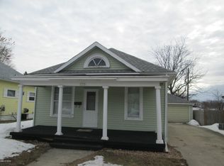 188 5th St NE, Watertown, SD 57201