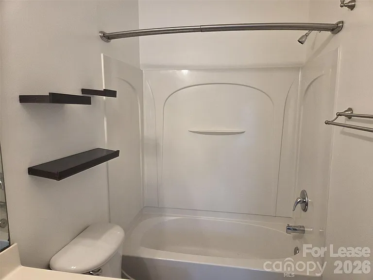 109 Chawton Ln — Photo 22