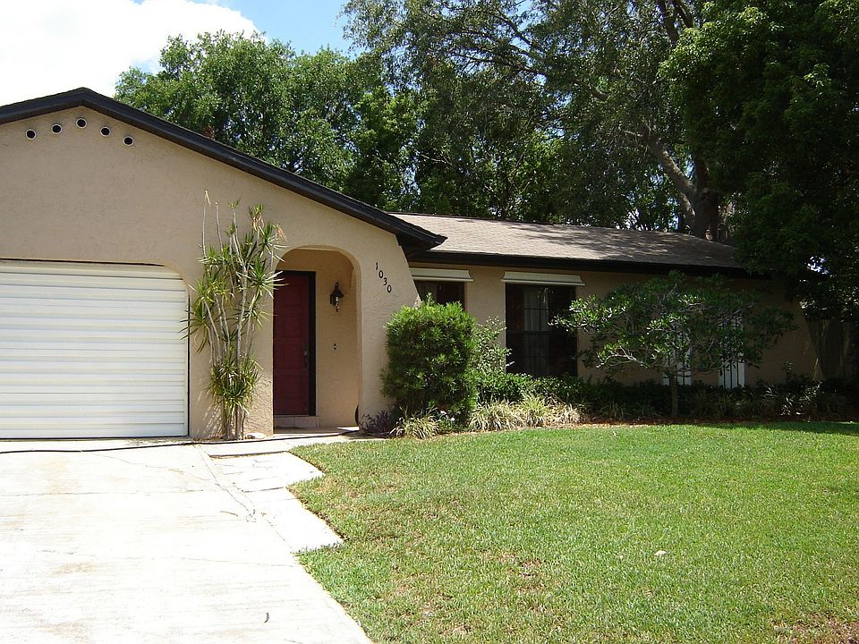 1st image of 1030 Bradford Dr