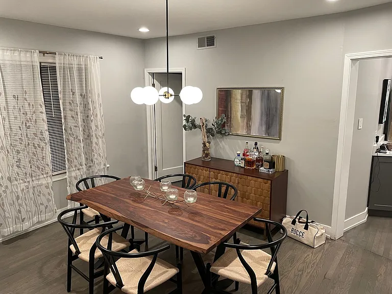 3243 N Damen Ave #2 — Photo 4