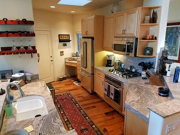 Kitchen with new GE profile appliances