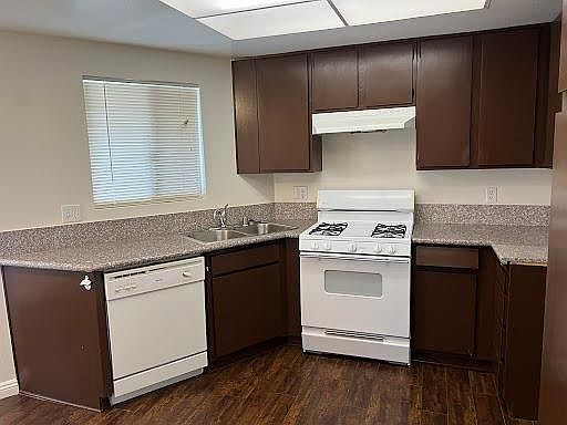 3rd image of 121 Stedman Pl APT E