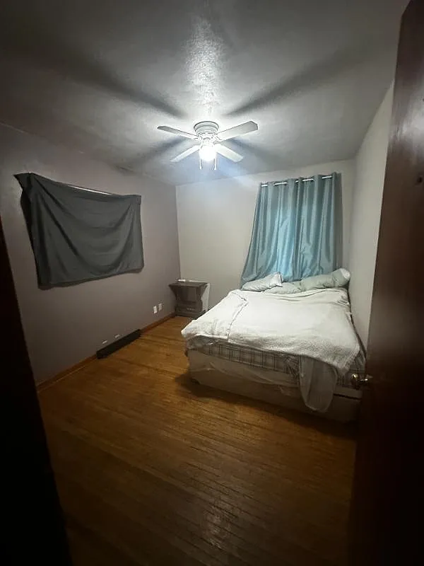 3 bed, 1.0 bath, 1096 sqft, $1,200 — Photo 3