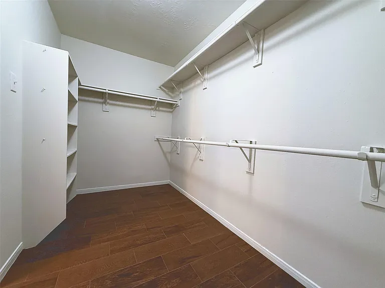 3708 Whitlam Ct — Photo 17