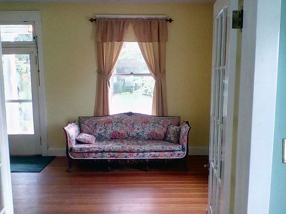 Foyer into Living Room