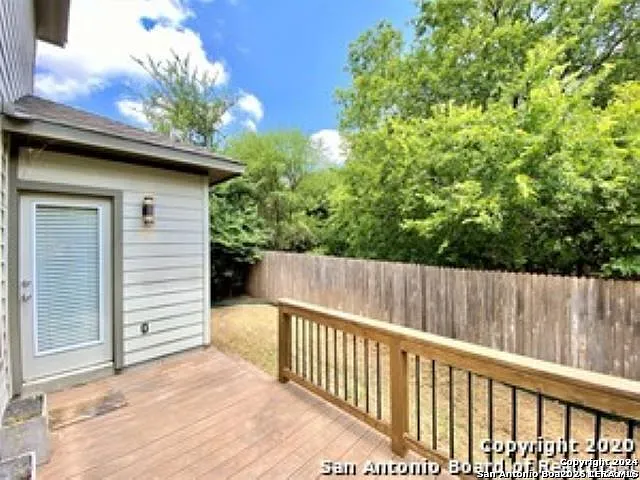 7106 Sunny Day — Photo 26